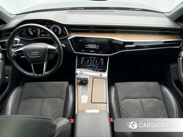 Audi A6L 2024 Темно-серый из Китая