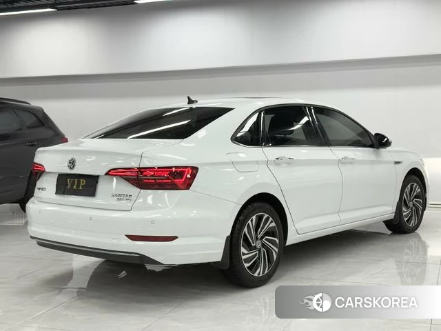 Volkswagen Sagitar 2021 Белый из Китая