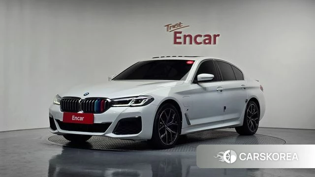 BMW 5 Series (G30) 2021 Белый из Кореи