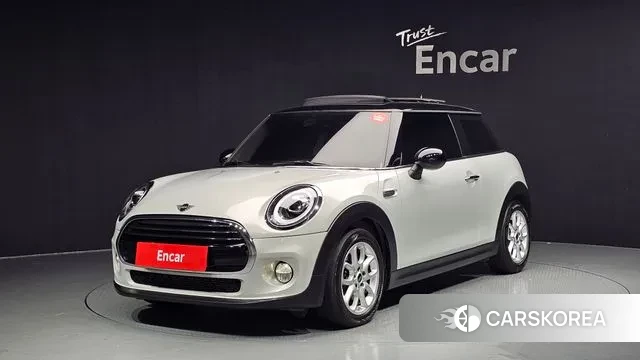 Mini Cooper D 2019 Серебряный из Кореи