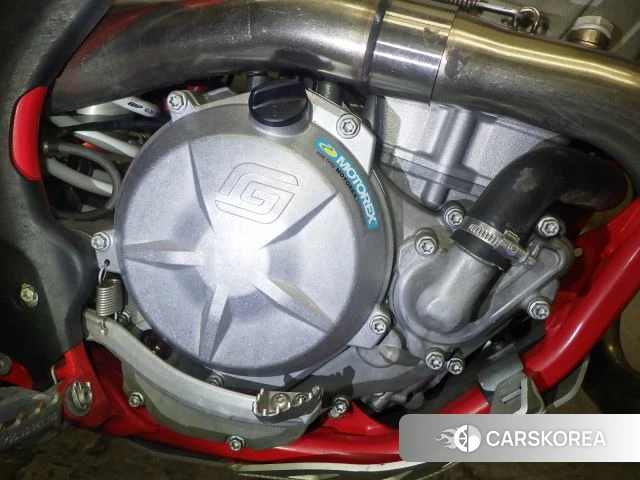Engine photo