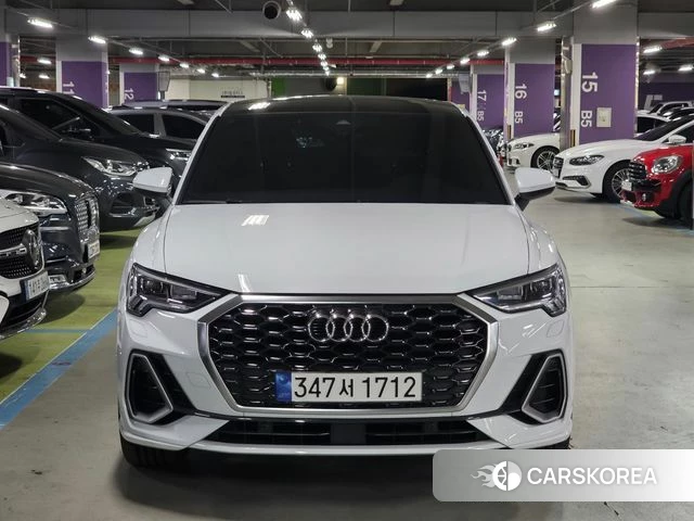 Audi Q3 (F3) 2022 Белый из Кореи
