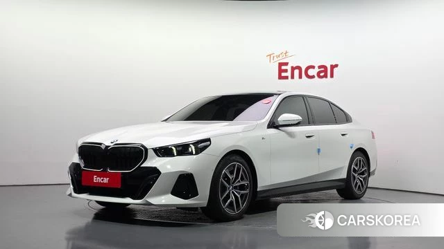 BMW 5 Series (G60) 2025 Белый из Кореи