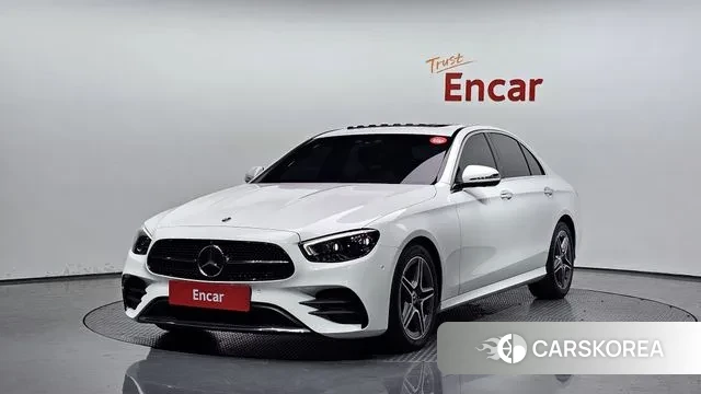 Mercedes-Benz E-Class W213 2022 Белый из Кореи