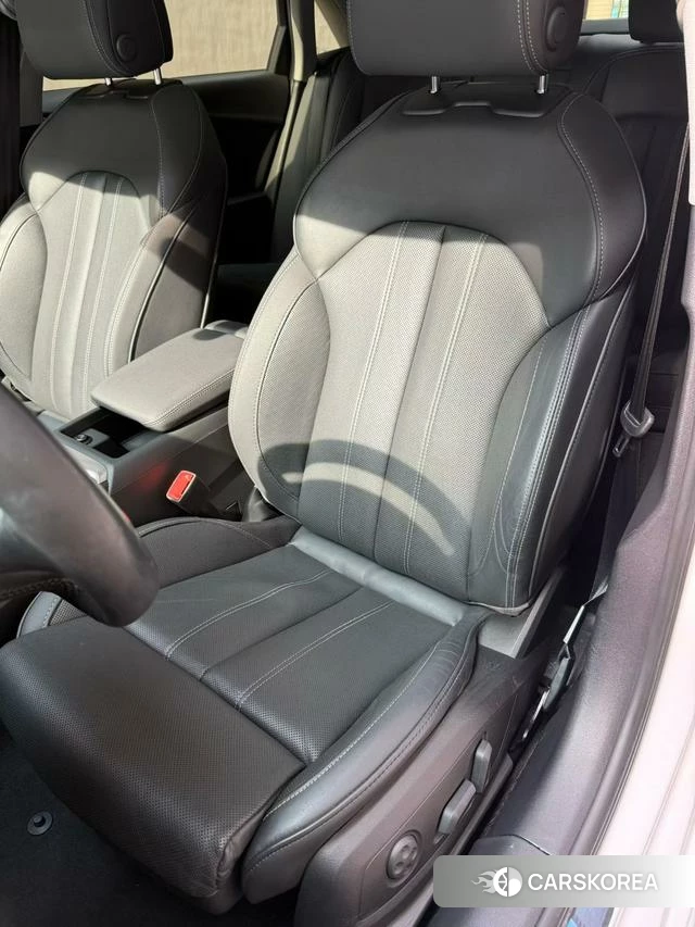 Audi A4L 2022 Белый из Китая