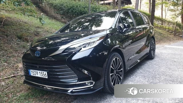 Toyota Sienna 4th Generation 2022 Черный из Кореи