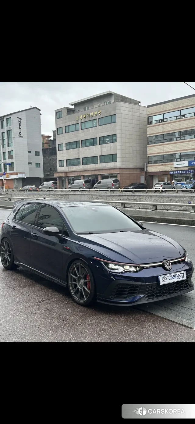 Volkswagen Golf 8th Generation 2023 Синий из Кореи