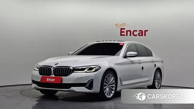 BMW 5 Series (G30) 2023 Белый из Кореи