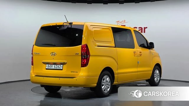 Hyundai The New Grand Starex 2020 Желтый из Кореи