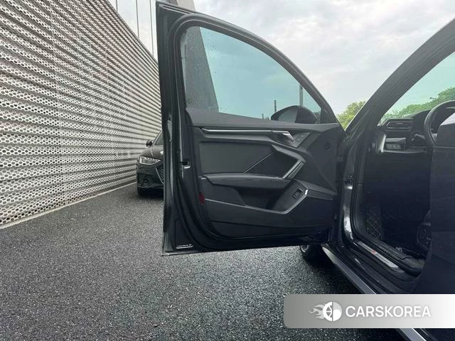 Audi A3 2025 Черный из Китая