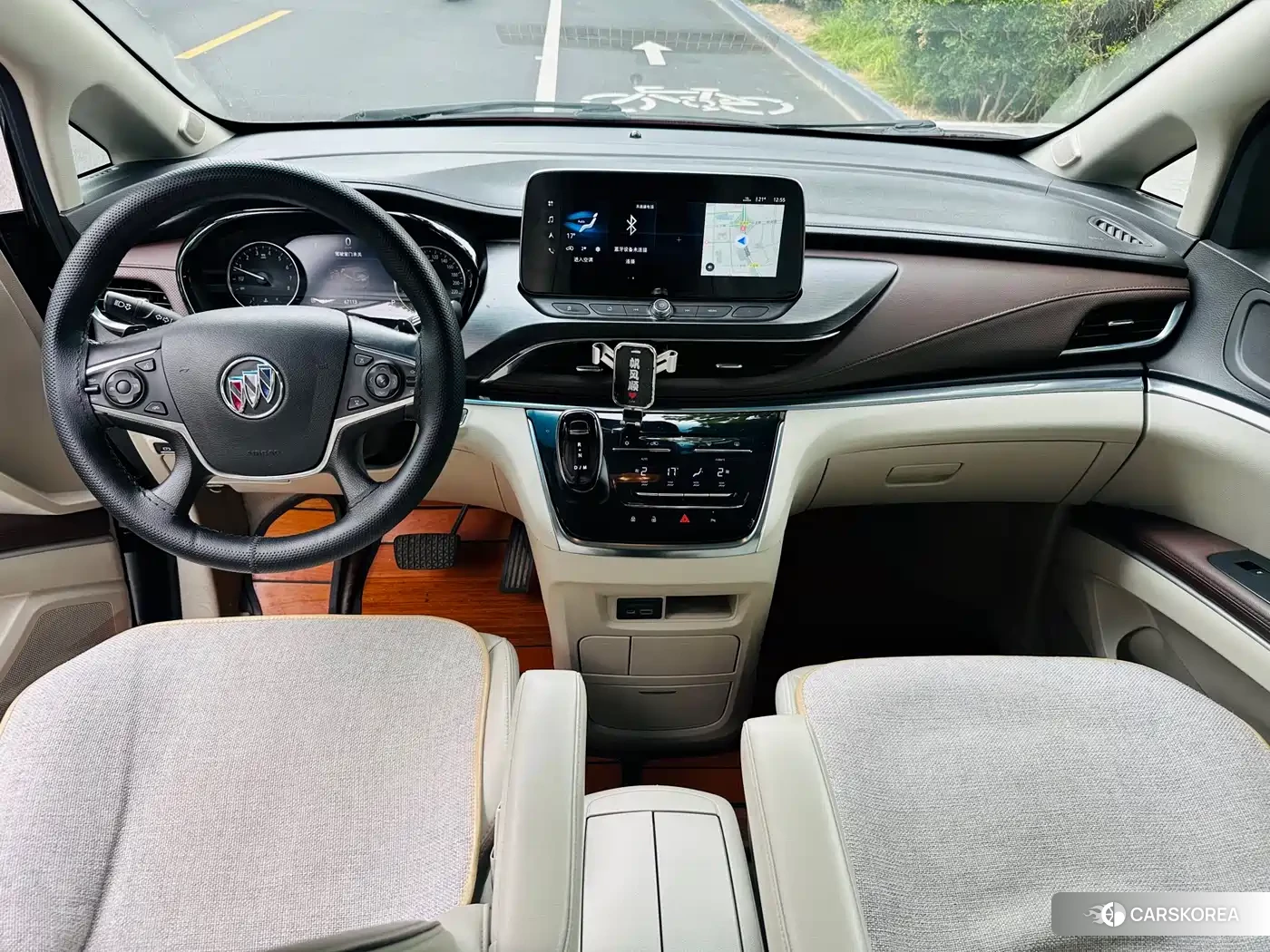 Buick GL8 2020 Champagne/brown из Китая