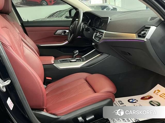 BMW 3 series 2022 Черный из Китая