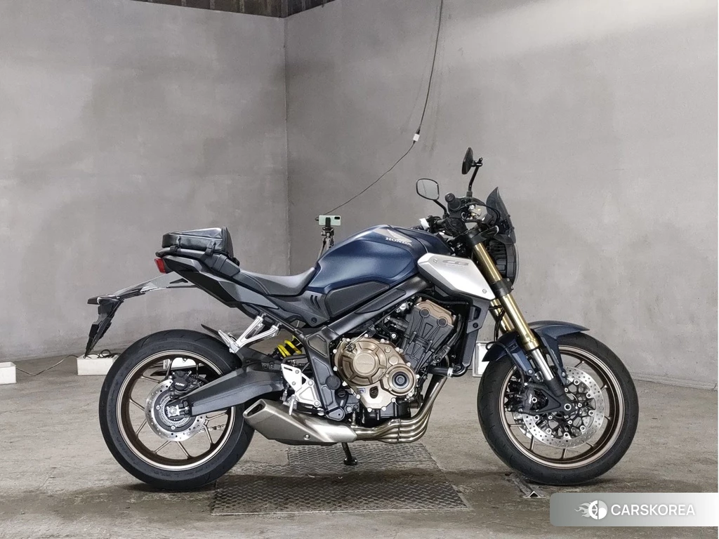 Проданный Honda CB650R 2021 из Японии