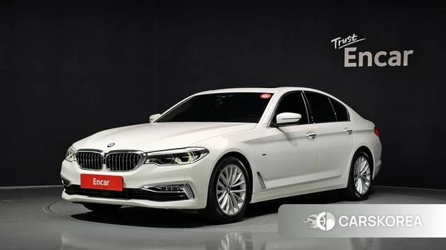 BMW 5 Series (G30) 2018 Белый из Кореи