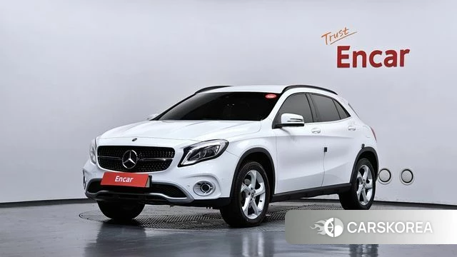 Mercedes-Benz GLA-Class X156 2019 Белый из Кореи
