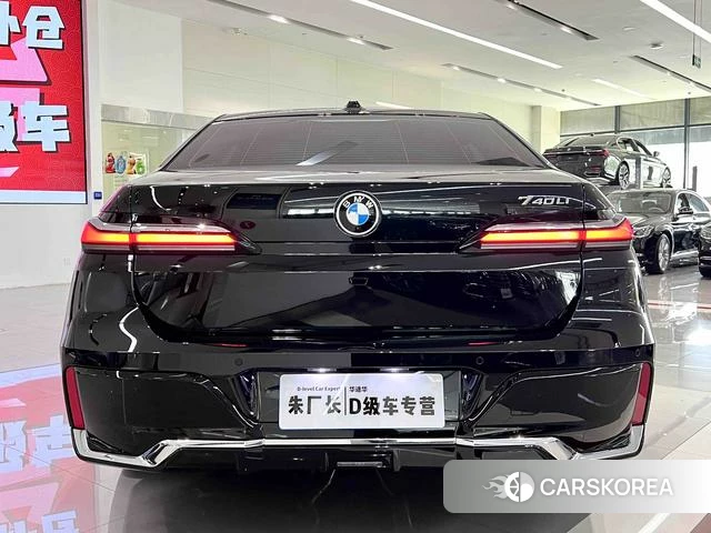 BMW 7 series 2024 Черный из Китая