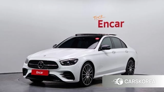 Mercedes-Benz E-Class W213 2023 Белый из Кореи