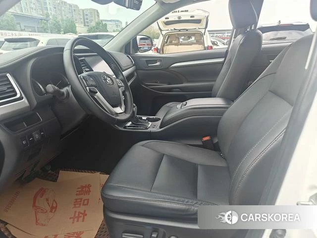 Toyota Highlander 2021 Белый из Китая