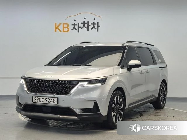 Kia Carnival 4th generation 2022 Серебряный из Кореи