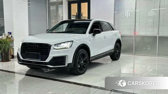 Audi Q2L 2021 Белый из Китая