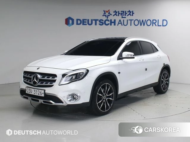 Mercedes-Benz GLA-Class X156 2018 Белый из Кореи