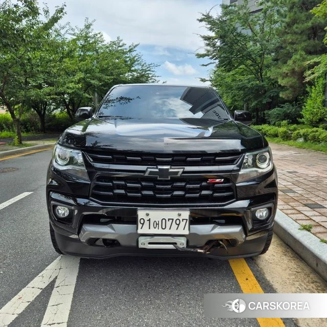 Chevrolet (GM Daewoo) Real New Colorado 2021 Черный из Кореи