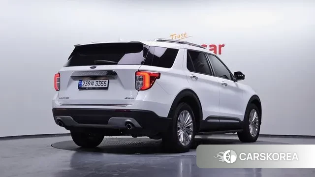Ford Explorer 6th Generation 2022 Белый из Кореи