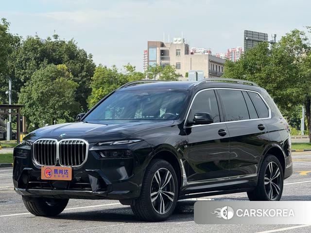 BMW X7 2024 Черный из Китая