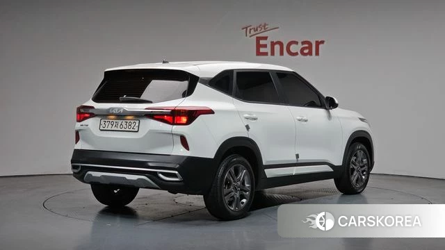 Kia Seltos 2022 Белый из Кореи