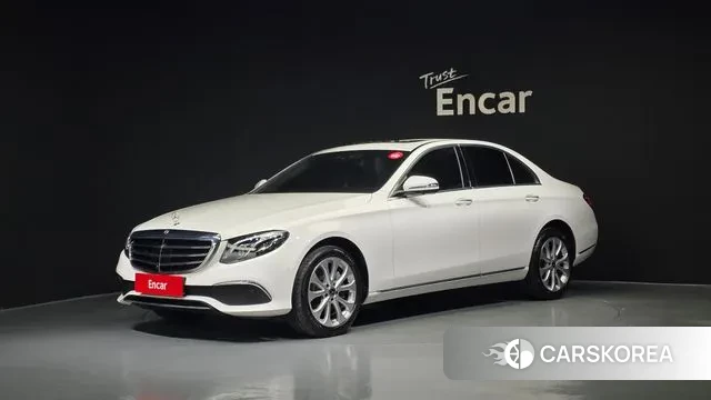 Mercedes-Benz E-Class W213 2020 Белый из Кореи