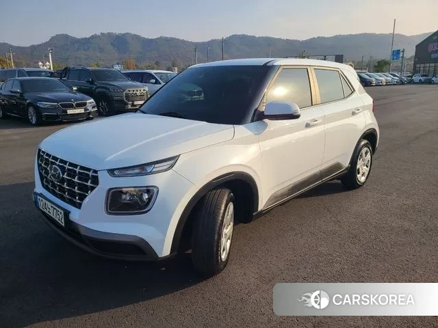 Hyundai Venue 2022 Белый из Кореи