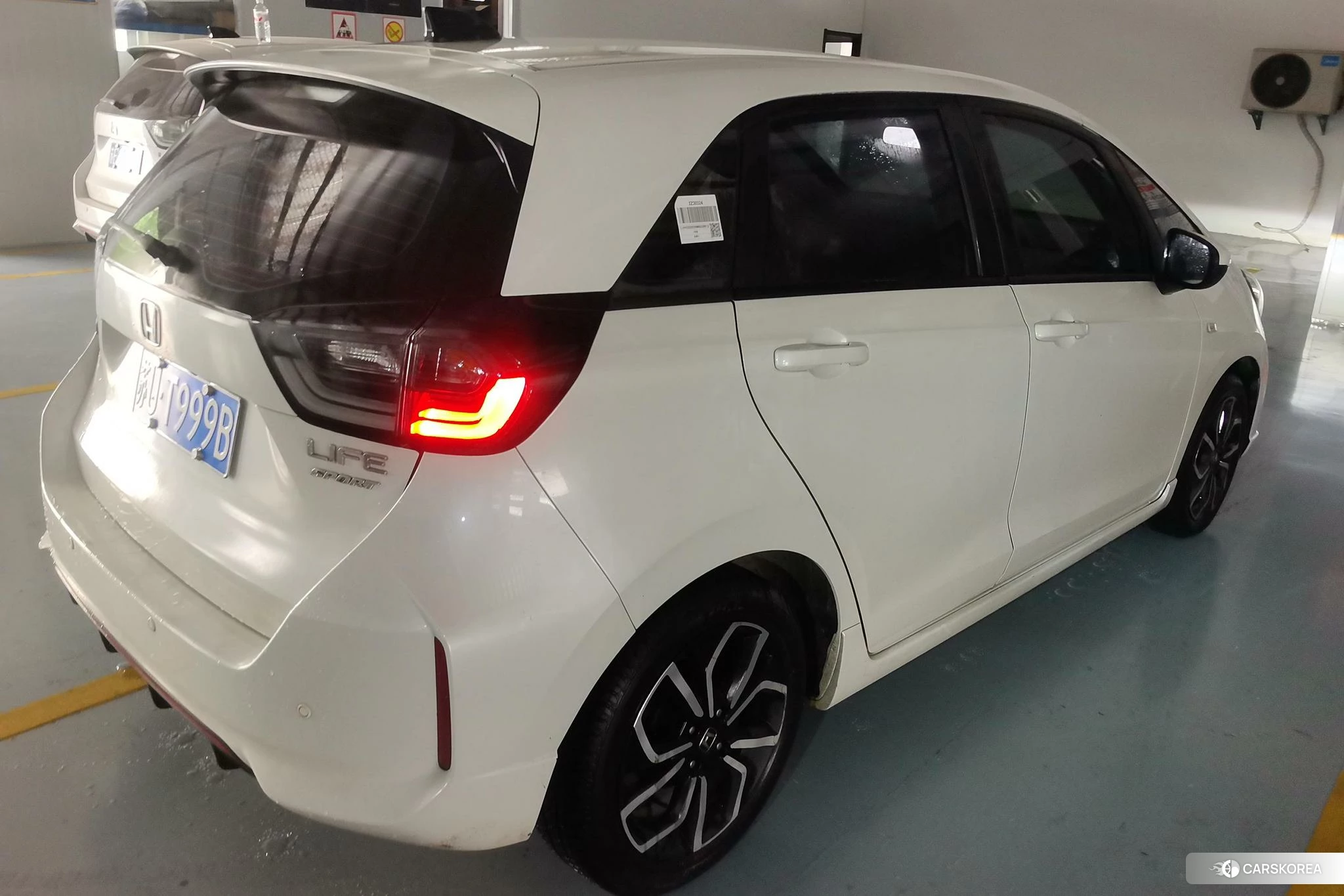 Honda LIFE 2020 Белый из Китая