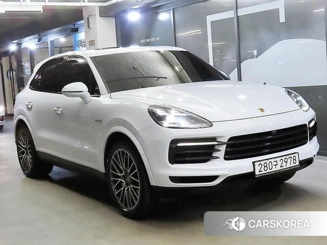 Porsche Cayenne (PO536) 2020 Белый из Кореи