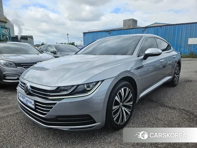Volkswagen Arteon 2019 Серебристо-серый из Кореи