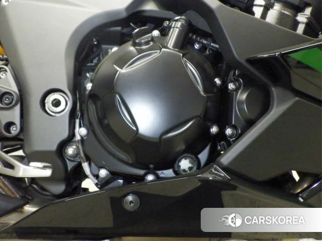 Engine photo