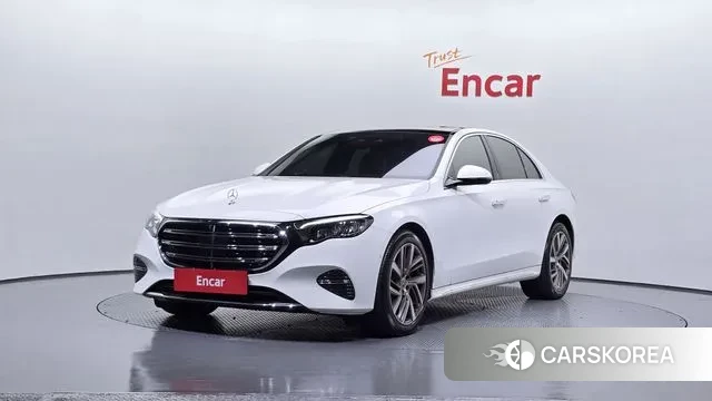 Mercedes-Benz E-Class W214 2024 Белый из Кореи