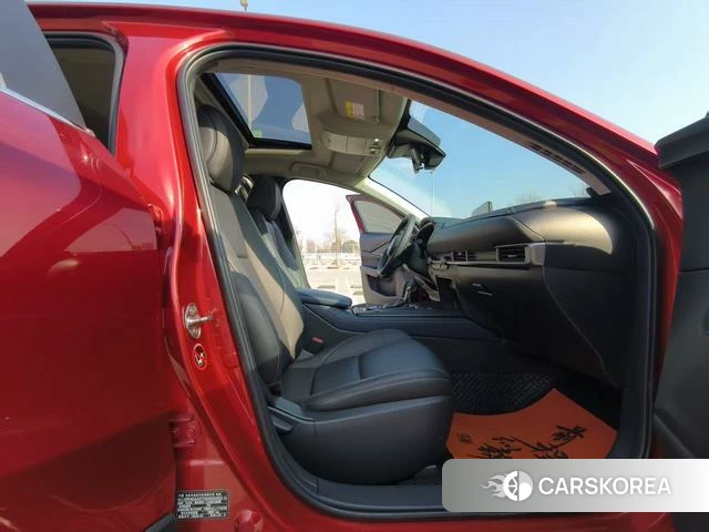 Mazda CX-30 2022 Красный из Китая