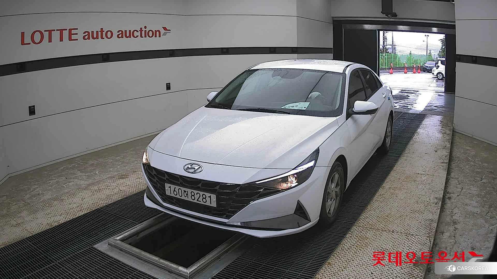Hyundai Avante 2021 Polar White из Кореи