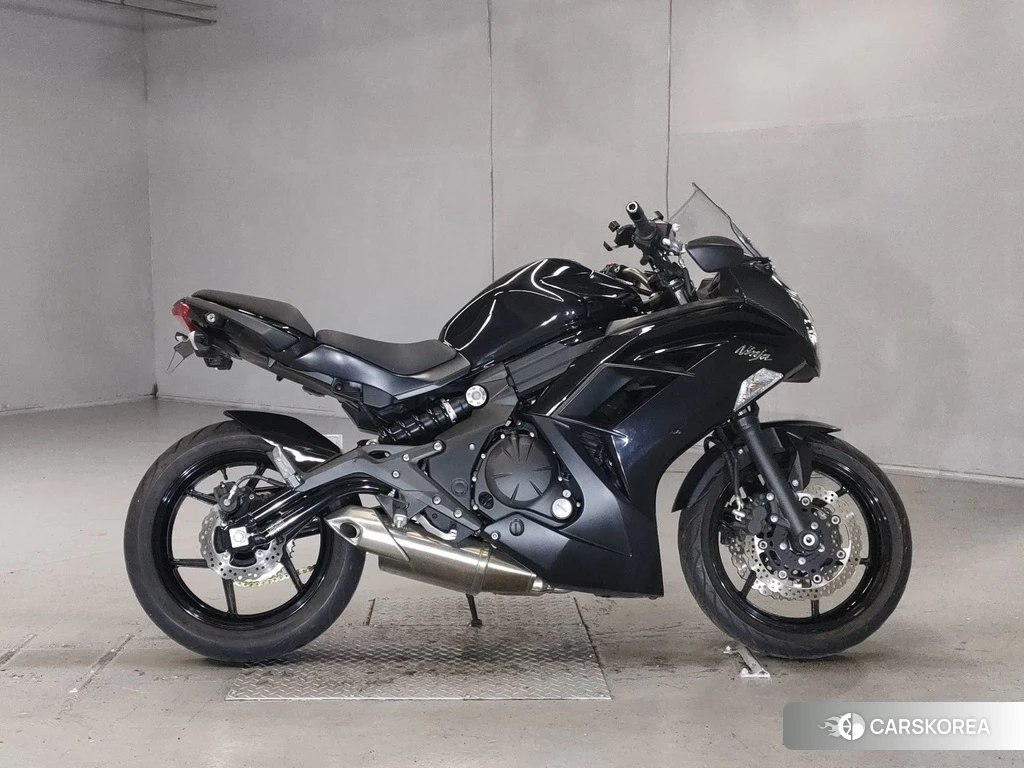 Проданный Kawasaki NINJA 400 2016 из Японии, фото 2
