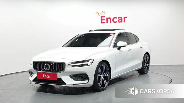 Volvo S60 3rd generation 2021 Белый из Кореи