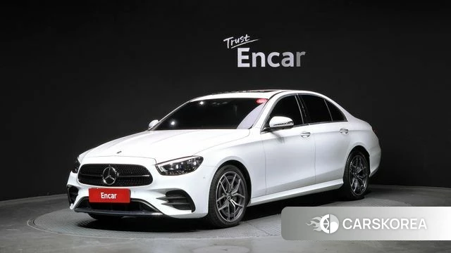 Mercedes-Benz E-Class W213 2021 Белый из Кореи