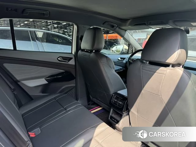 Volkswagen ID.4 X 2024 Белый из Китая