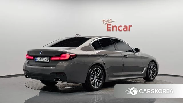 BMW 5 Series (G30) 2022 Серый из Кореи