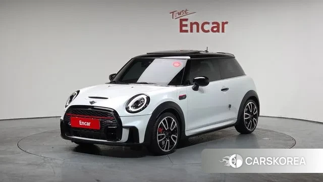 Mini Cooper S 2024 Белый из Кореи