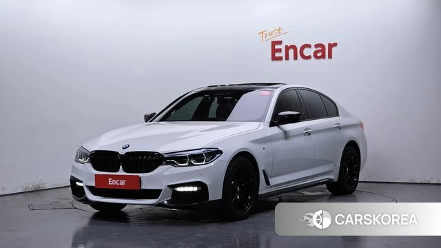 BMW 5 Series (G30) 2018 Белый из Кореи