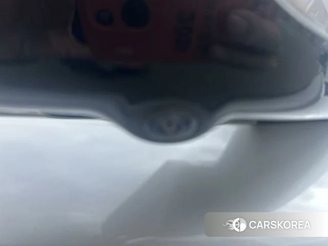 BYD Song PLUS DM 2023 Белый из Китая