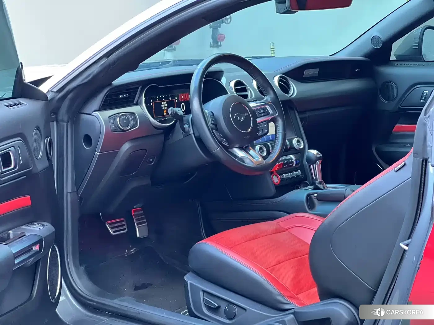 Ford Mustang 2023 Белый из Китая