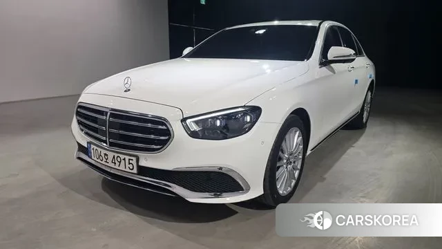 Mercedes-Benz E-Class W213 2022 Белый из Кореи