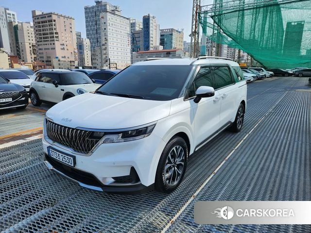 Kia Carnival 4th generation 2023 Белый из Кореи