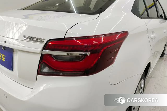Toyota Vios 2021 Белый из Китая